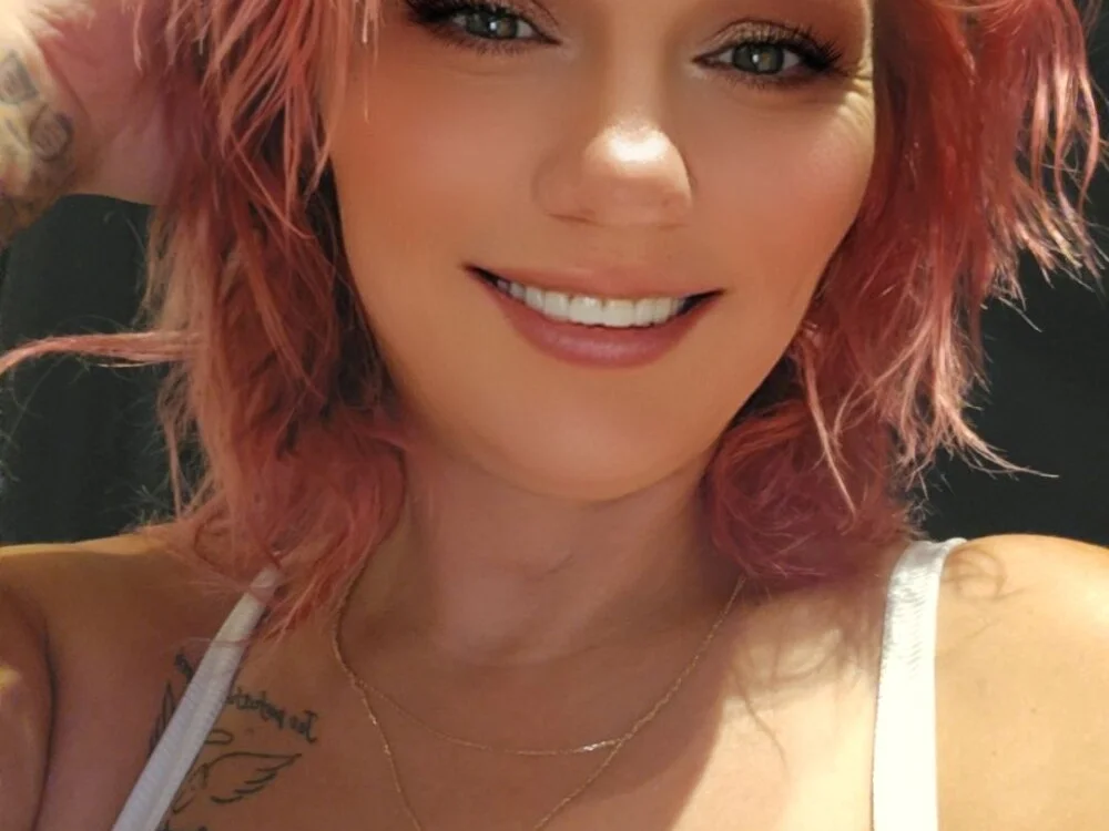 Mommaj42007's Offline XXX Chat