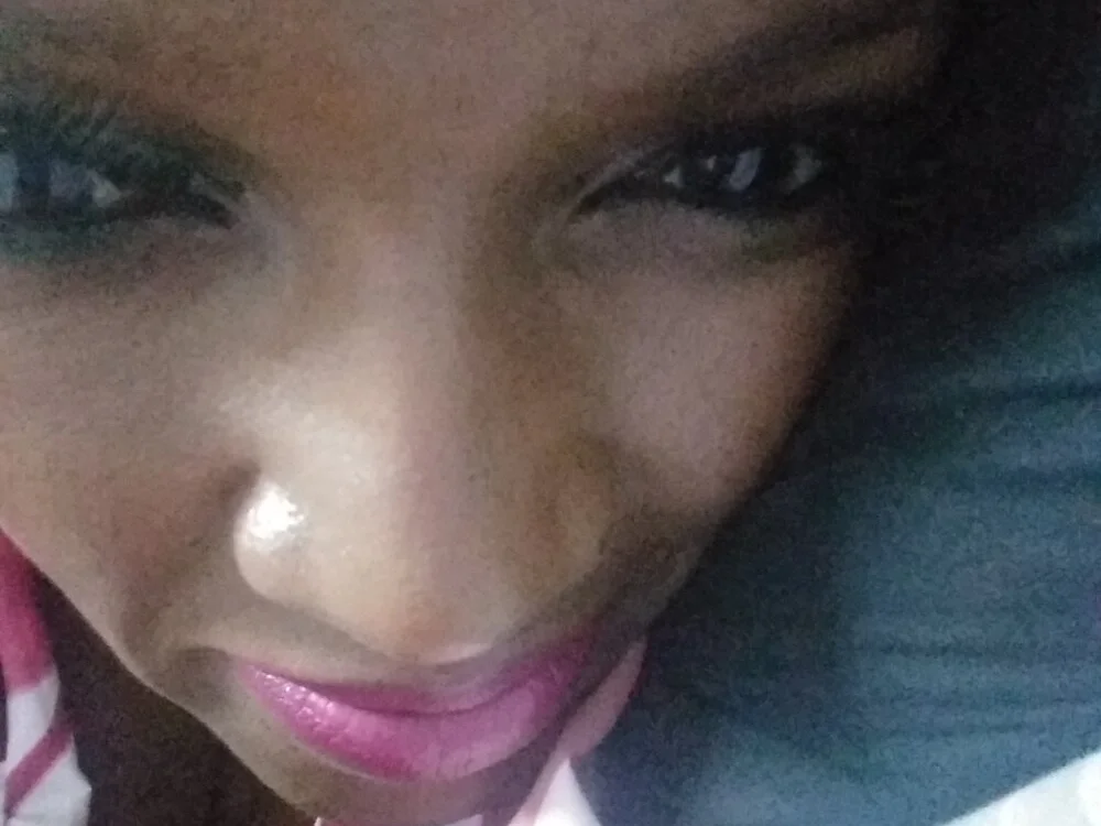 Offline XXX chat Malaika_Nkosi