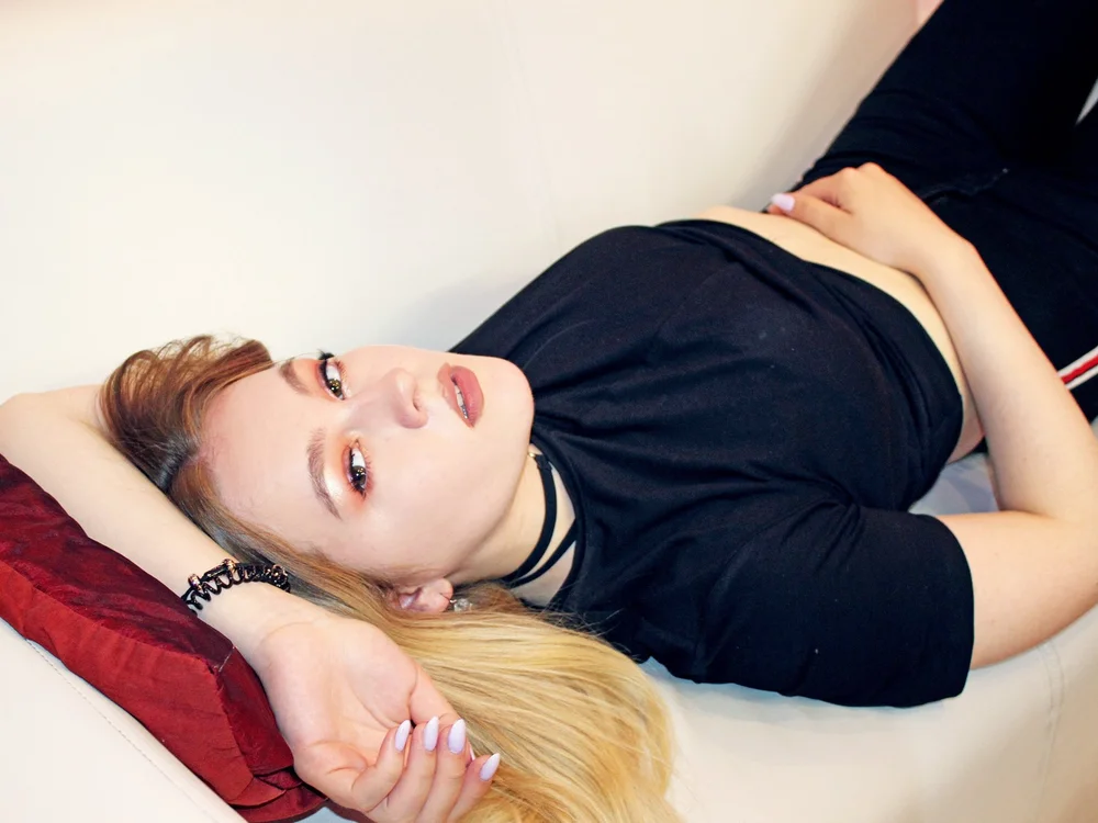 AvaHealthy's Offline Chat Room