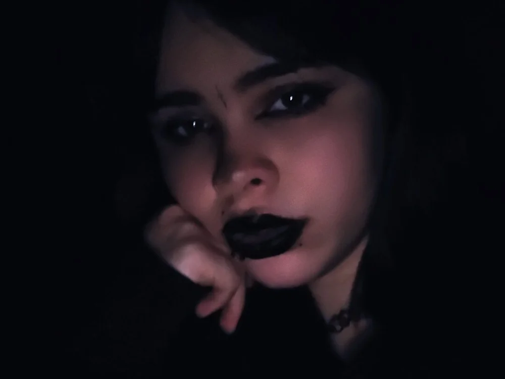 lia_nel's Offline Chat Room