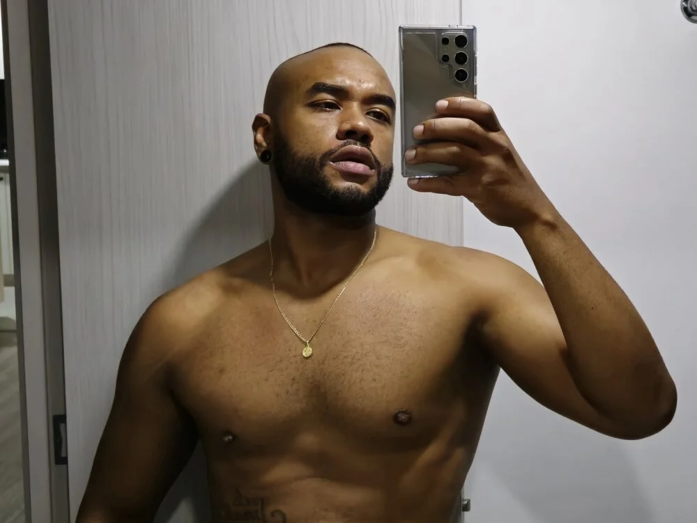 دردشة BrandonCollins الجنسية دون اتصال