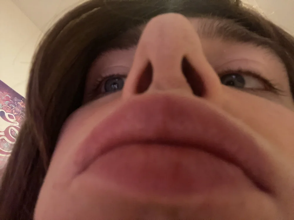 tasty_stranger_aishe's Offline XXX Chat