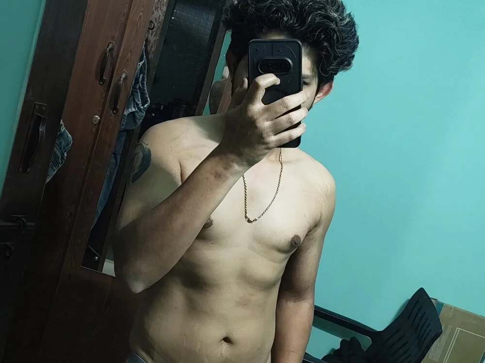 Hunter_9876 Offline XXX Chat