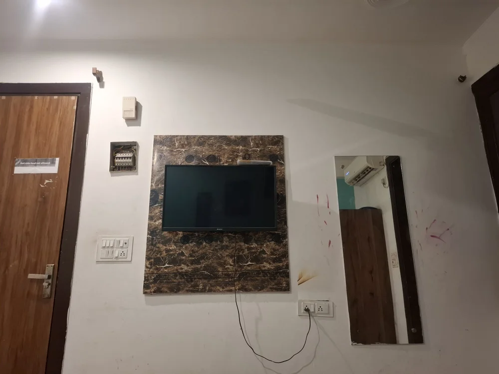 the_desired_room 커버 사진
