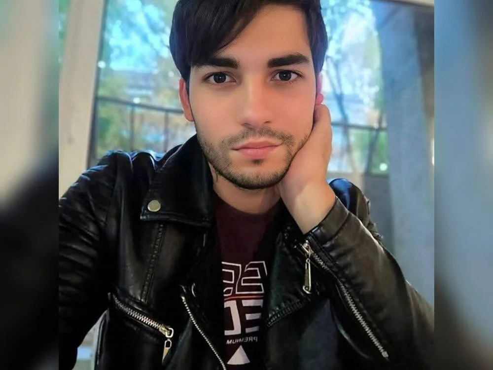 juliann944 offline chatrum