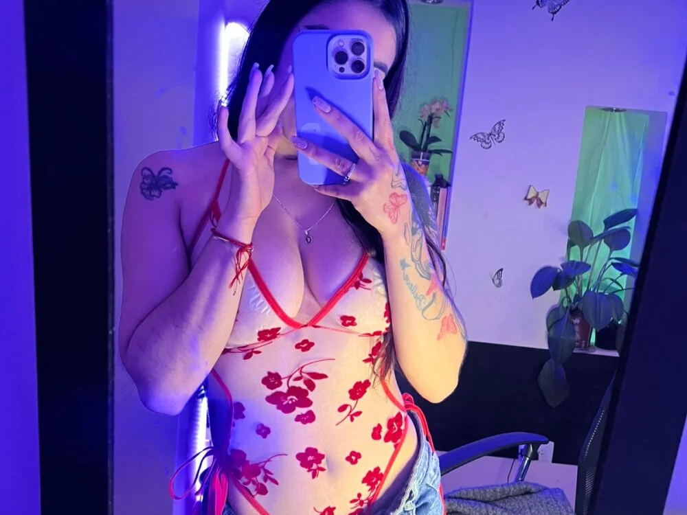 Lia-mitch Offline XXX-Chat