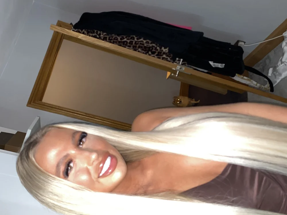BLONDE1004 offline chatrum