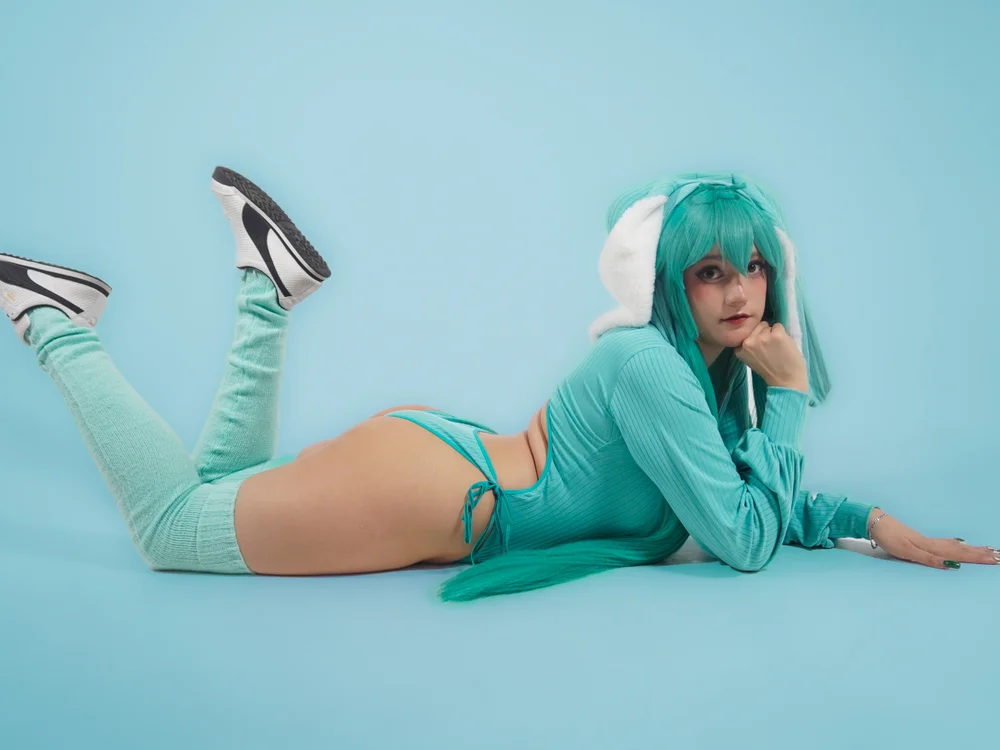 NaomiShimizu Offline XXX-Chat