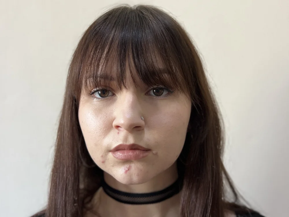 IzolaHirai cam model