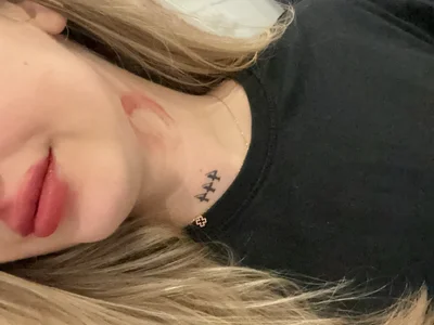 KinkyNicoless webcam preview