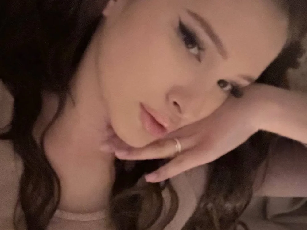 KaseyCilek offline chatrum