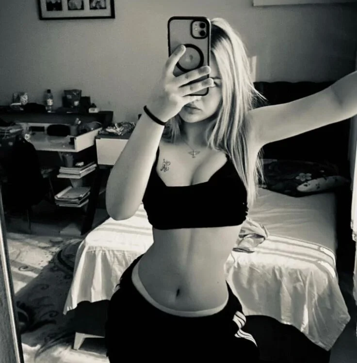 Tuangelitaxs offline XXX-chatje