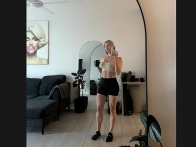 Raeparks Female Australian Live Webcam Sex