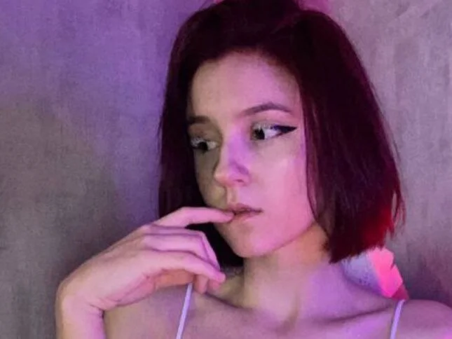 دردشة Charlie_Foxy الجنسية دون اتصال