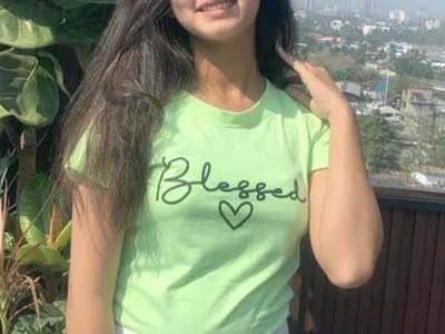 sanaya-sharma01 — live female cam