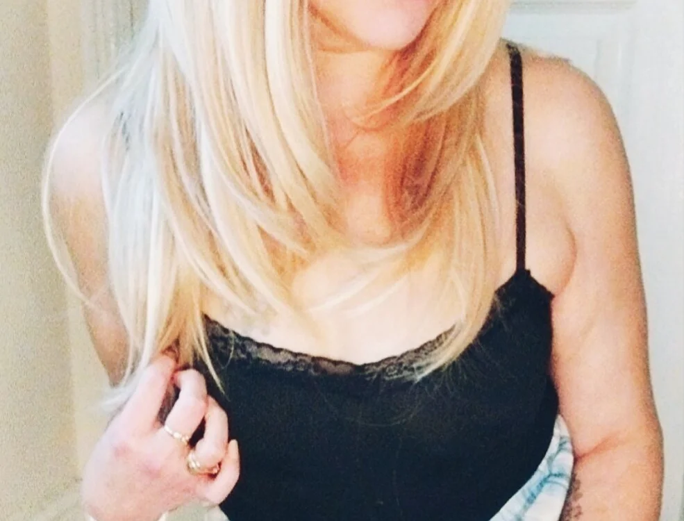 MissHoneyPennyn Offline XXX chat