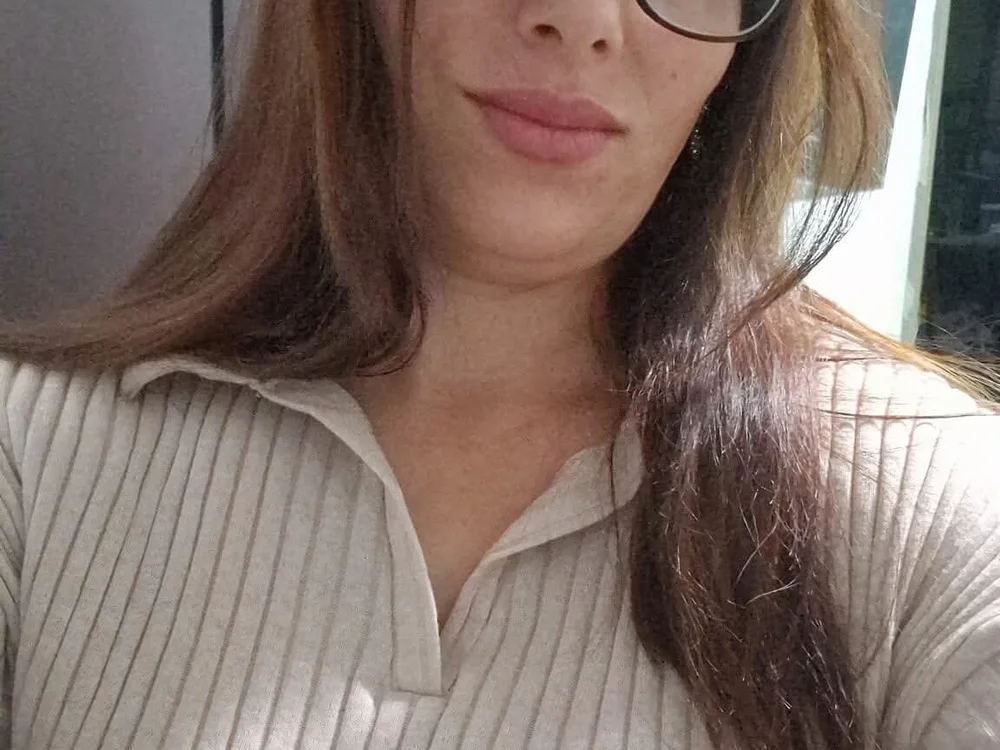 MaddyPierce's Offline Chat Room