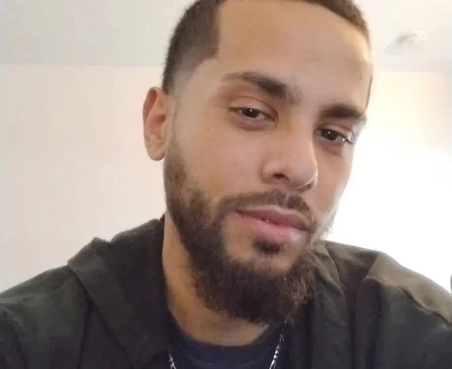 Ricooo91's Offline Chat Room