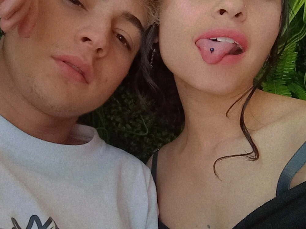 Czat XXX offline – Ari_and_Storm