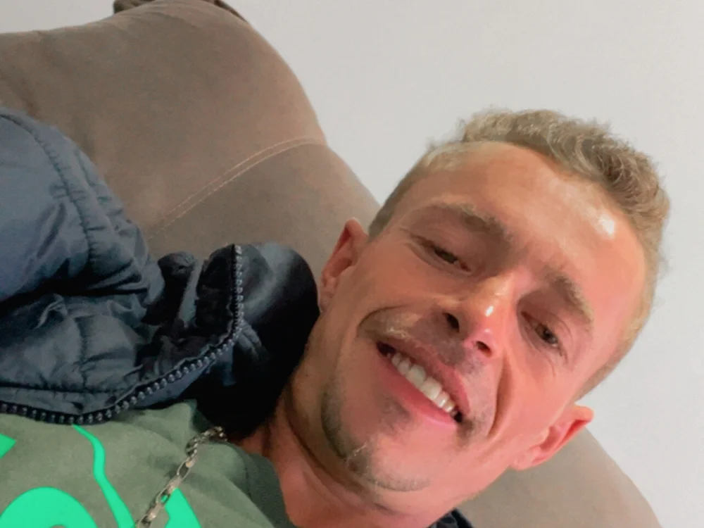 macelohfhj's Offline XXX Chat