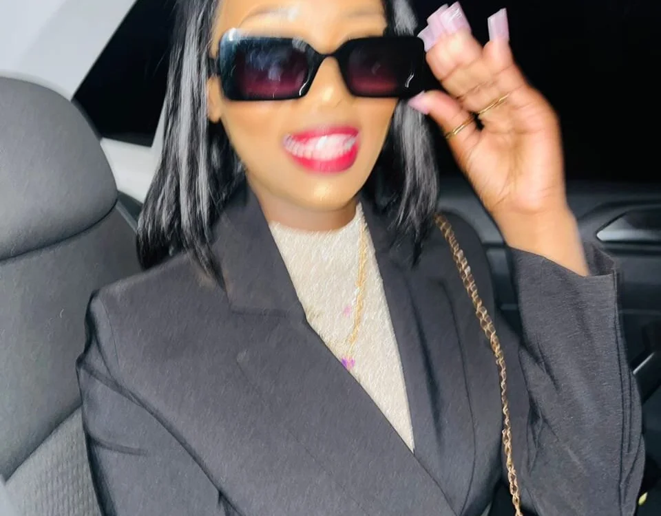 sinemeqe: офлайн-секс-чат