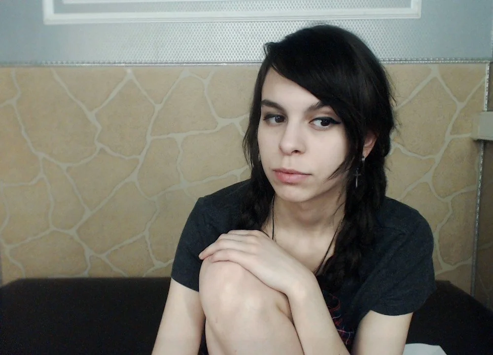 NerdEssenza's Offline Chat Room