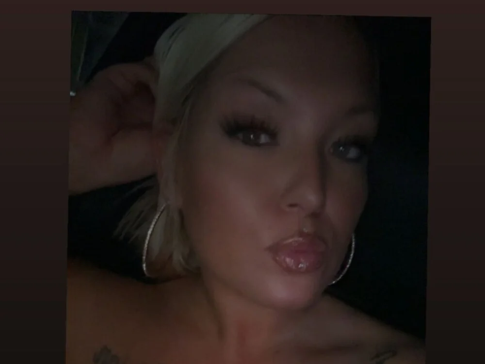 coco_banks Chat XXX offline