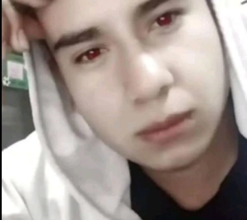 Rembrand2's Offline XXX Chat