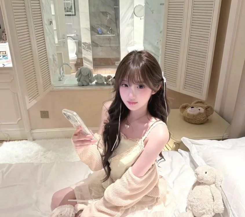 bingbing-0 Offline XXX-Chat