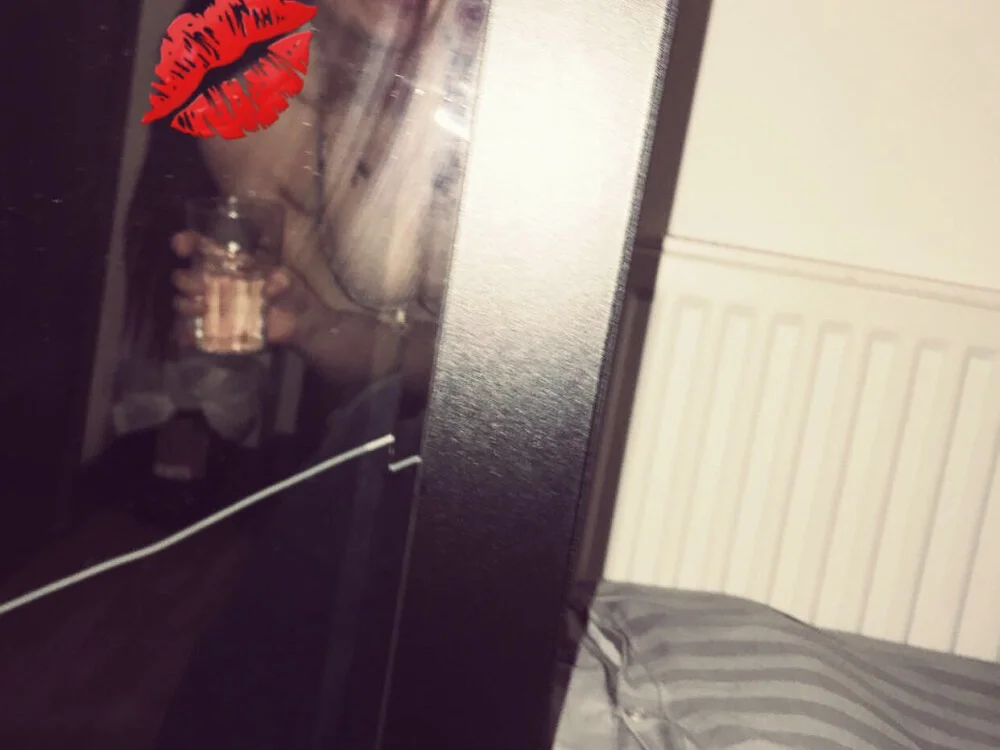 KirbyEarlss Offline XXX-Chat