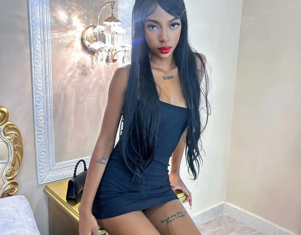 AprillRoss: офлайн-секс-чат