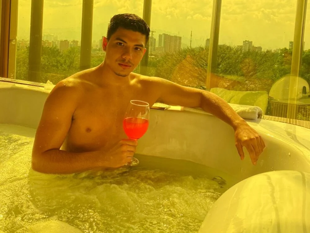 Chat XXX en directo de Uriel_Ray_