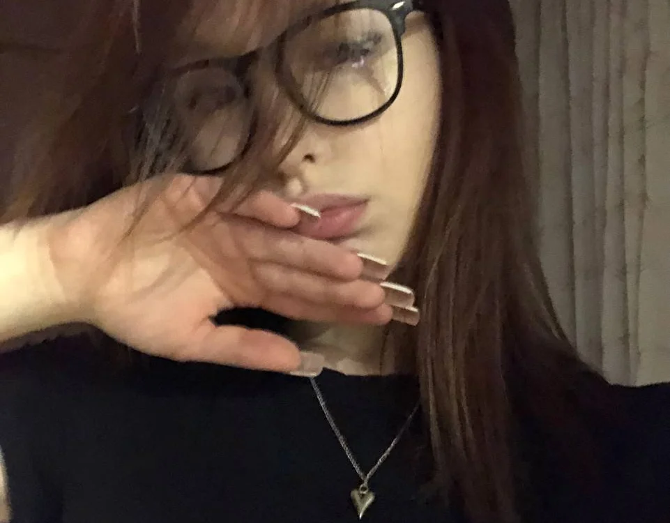 Chat +18 off-line de Haya_Harareet