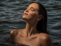 Модель Moni_Carroll