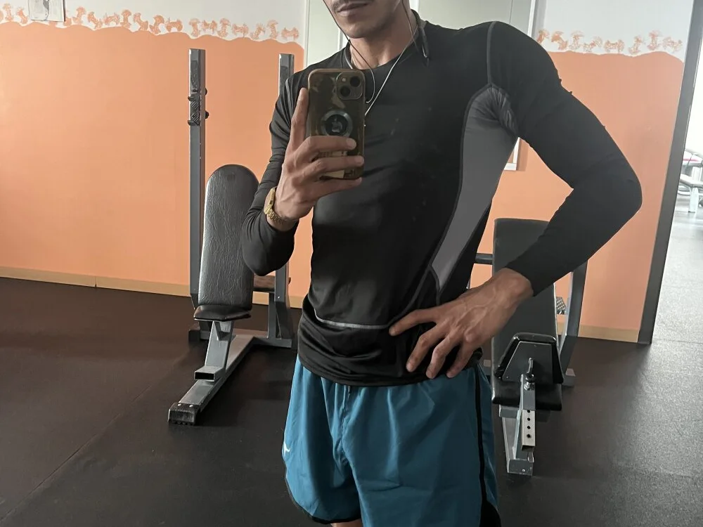 Creyes792 Chat XXX offline