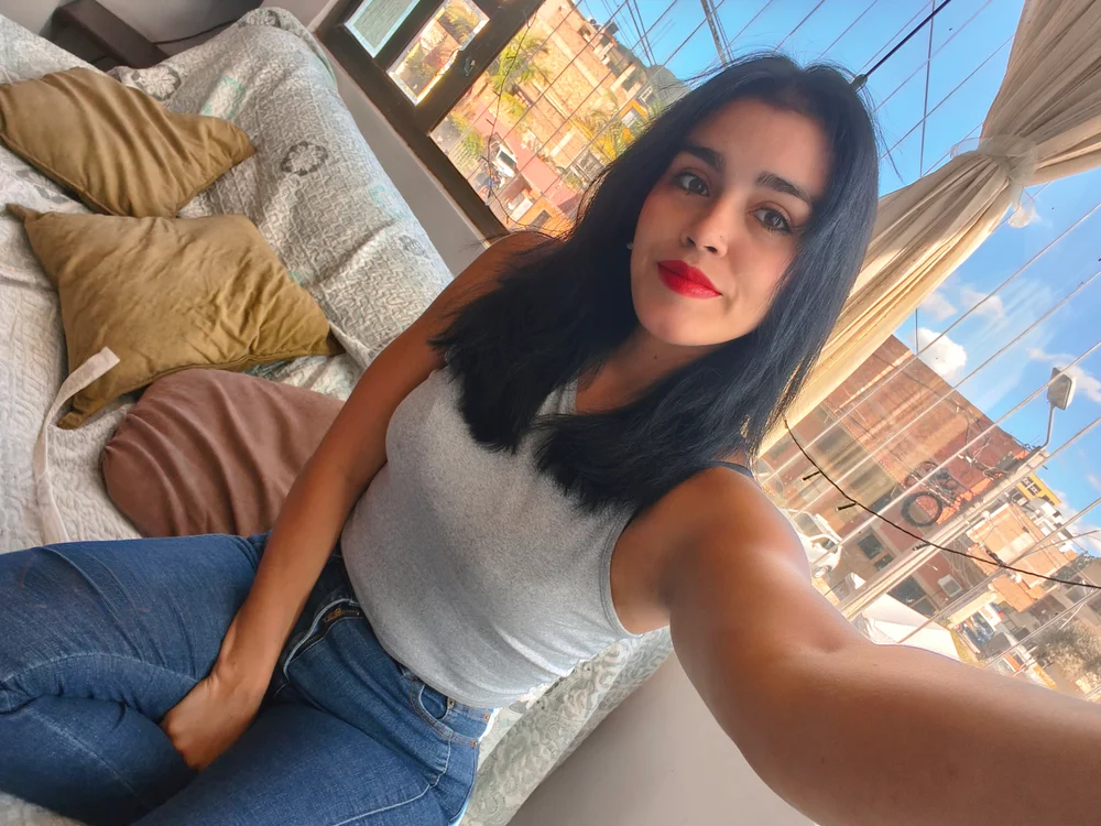 lorrayne-n Offline XXX chat