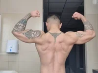 Macholatino8611's webcam live show