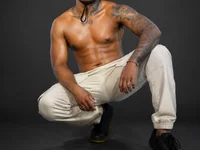 Model Tysonn777_