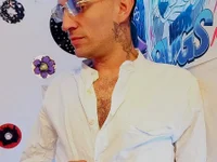 LeomiaDesire's webcam live show