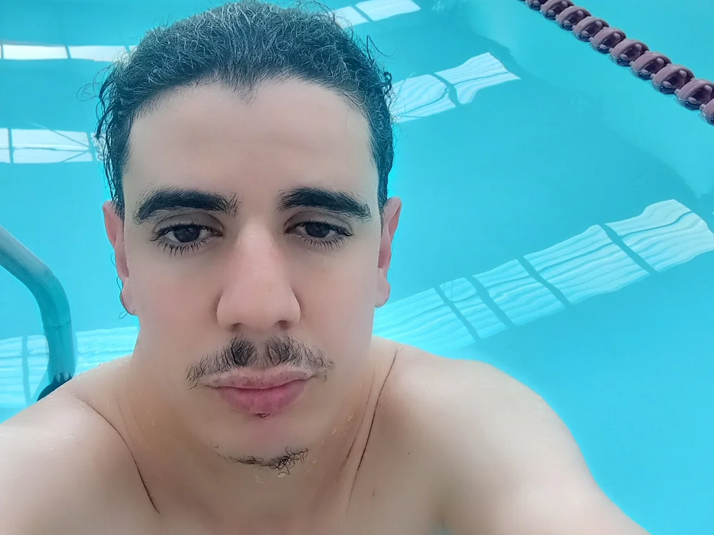 joniaro Adlı Modelin Çevrimdışı XXX Sohbeti