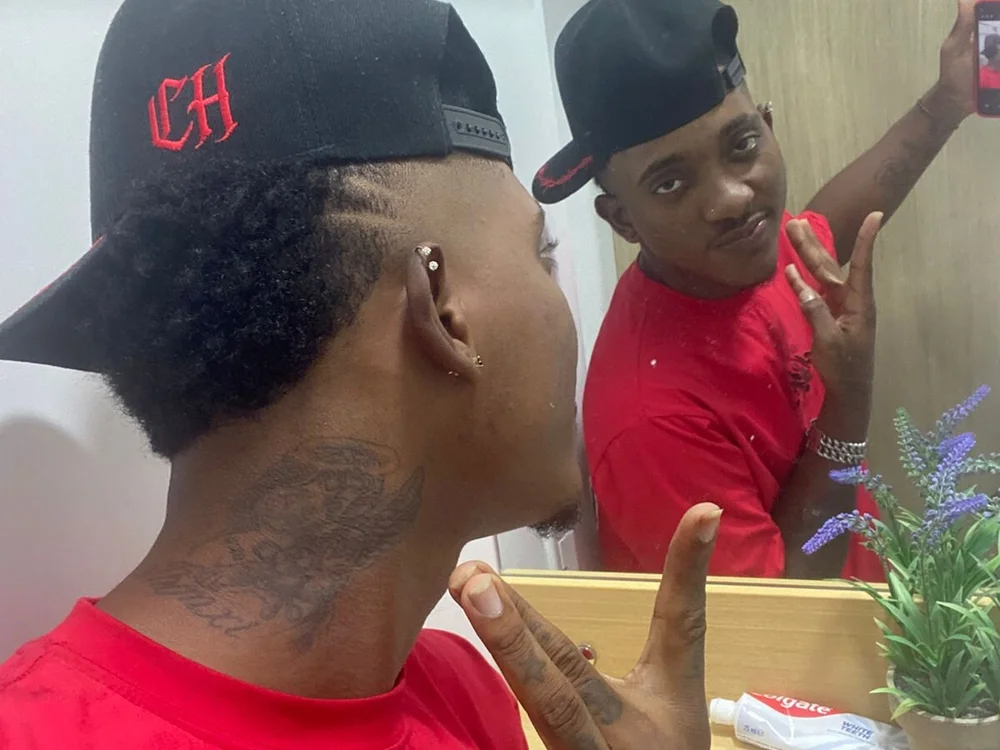 jhonshakur offline XXX-chat