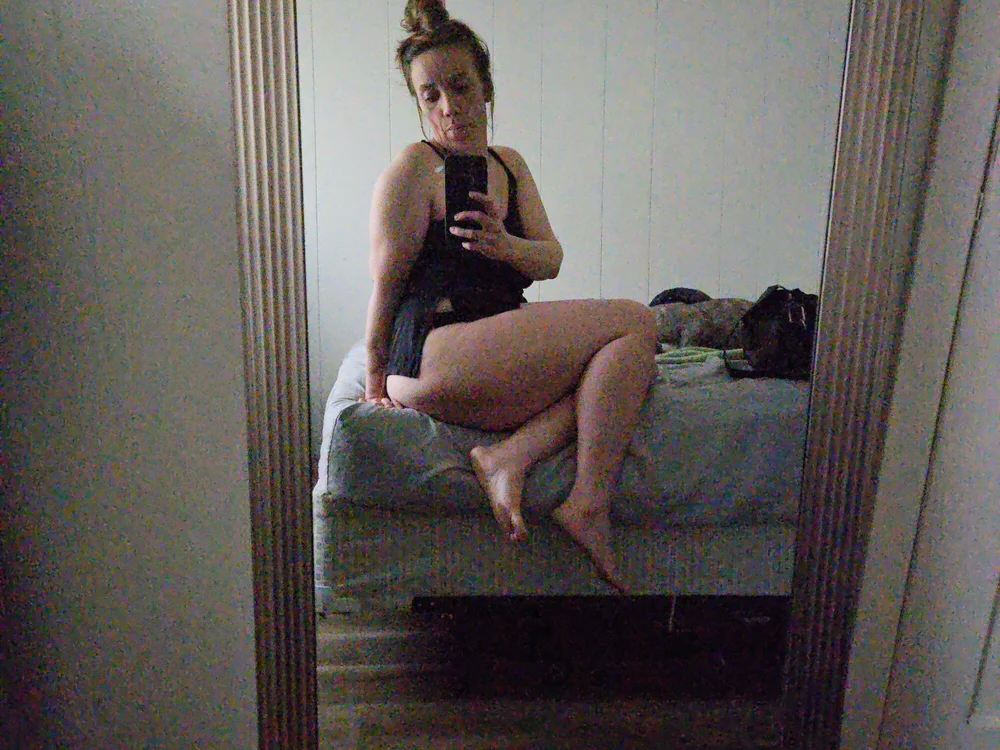 wings2121's Offline XXX Chat