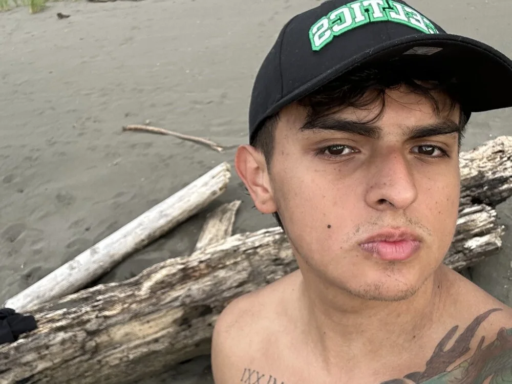 yeye2004's Offline XXX Chat