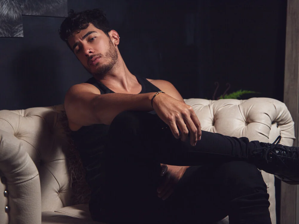 Nate_franco's Offline XXX Chat