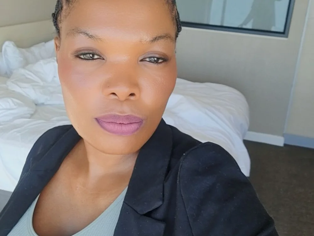 Imani_Johnson's Offline Chat Room