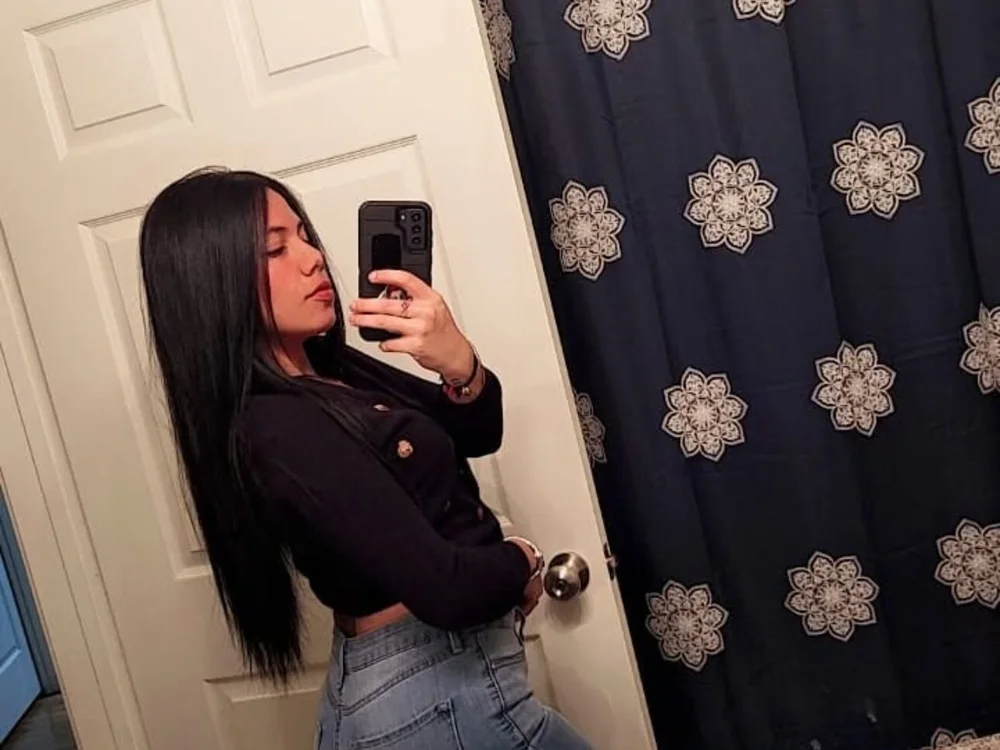 BettyBooo03 offline chatrum