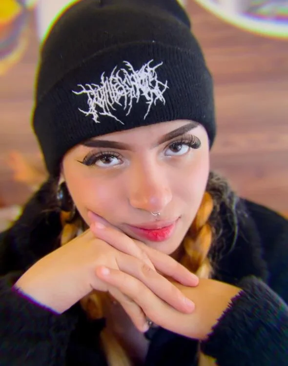 Cherrydoll_dl's Offline Chat Room