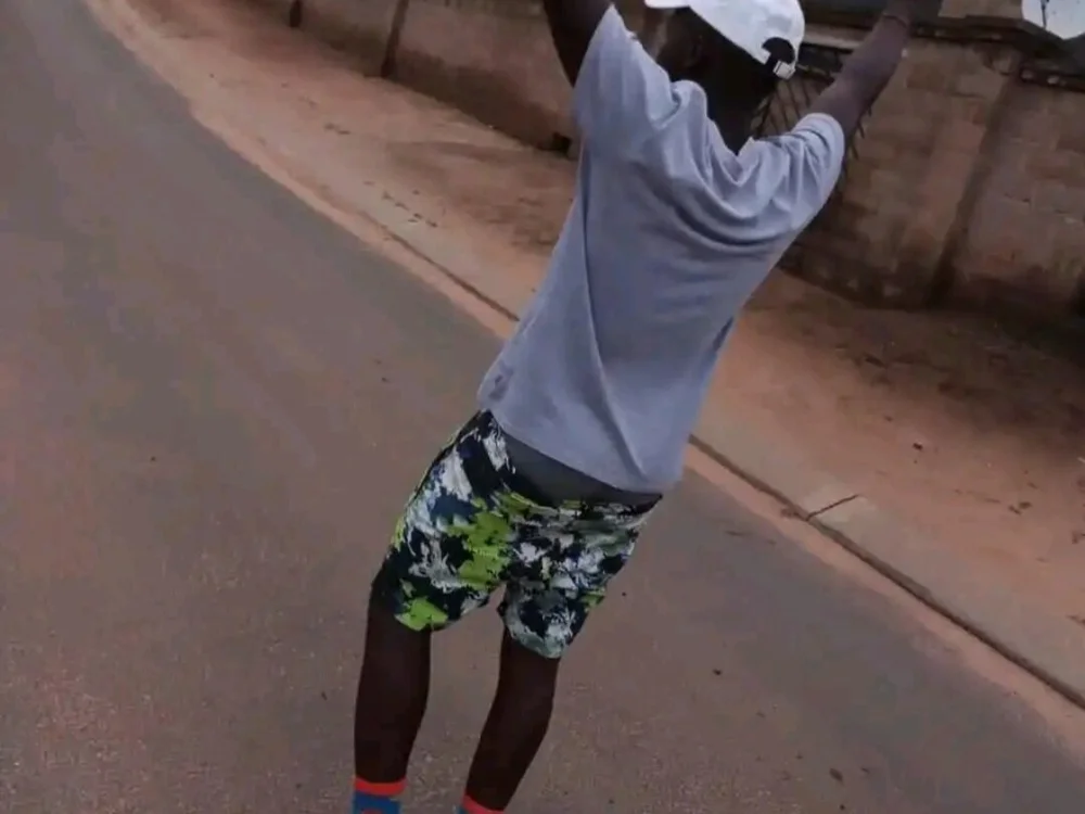 sphebless: συνομιλία ΧΧΧ εκτός σύνδεσης