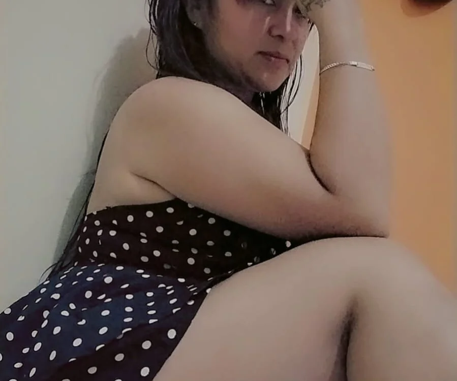 ห้องแชทออฟไลน์ของ MILFQueenXX