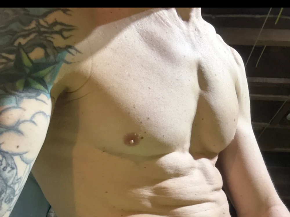 Hotnreadywit's Offline XXX Chat